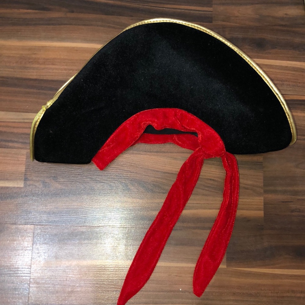Halloween pirate hat